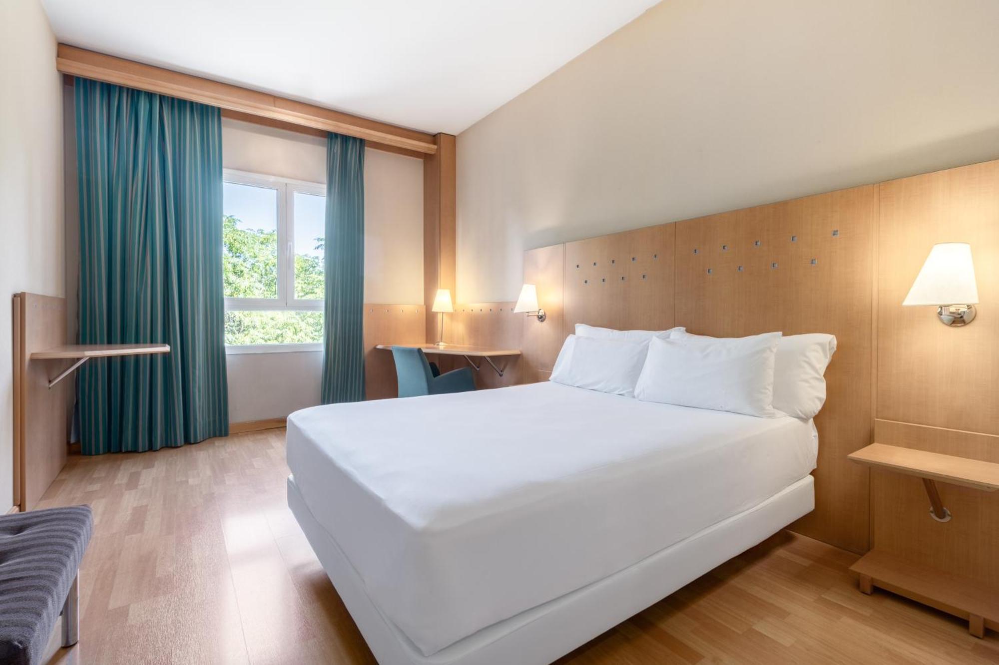 Hotel Crisol Leganés Zewnętrze zdjęcie