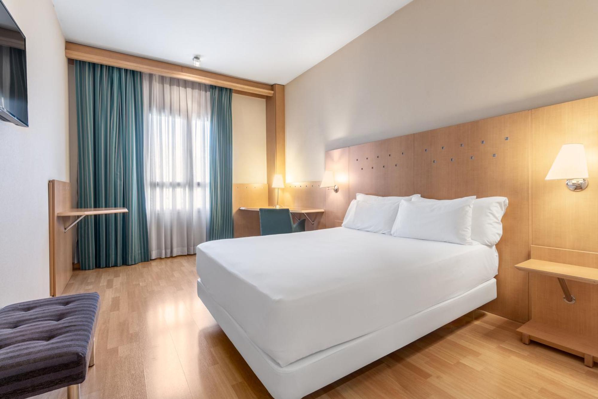Hotel Crisol Leganés Zewnętrze zdjęcie