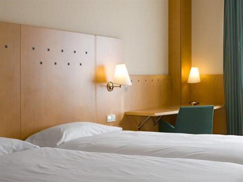 Hotel Crisol Leganés Zewnętrze zdjęcie
